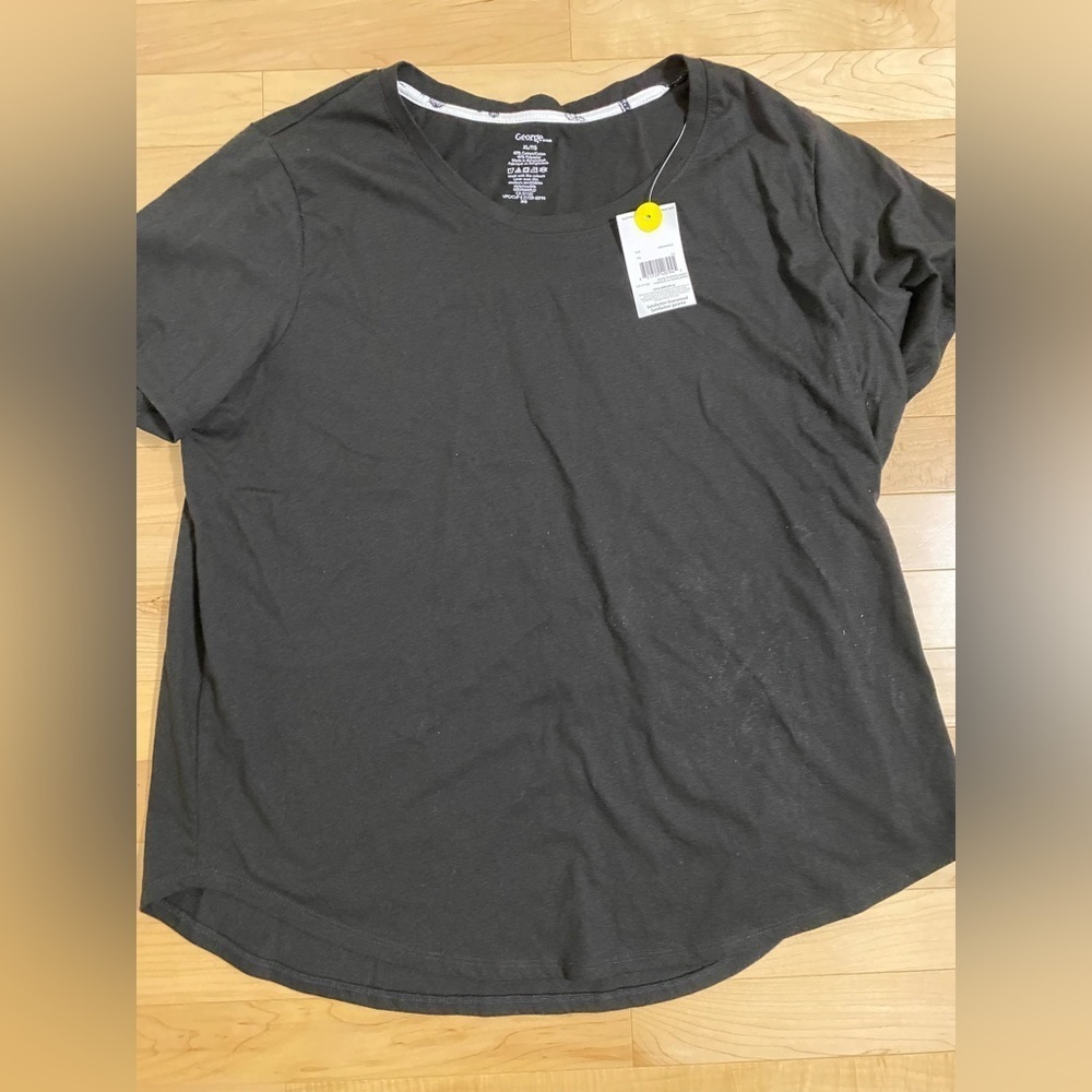 NWT women’s  George brand black Tshirt size XL